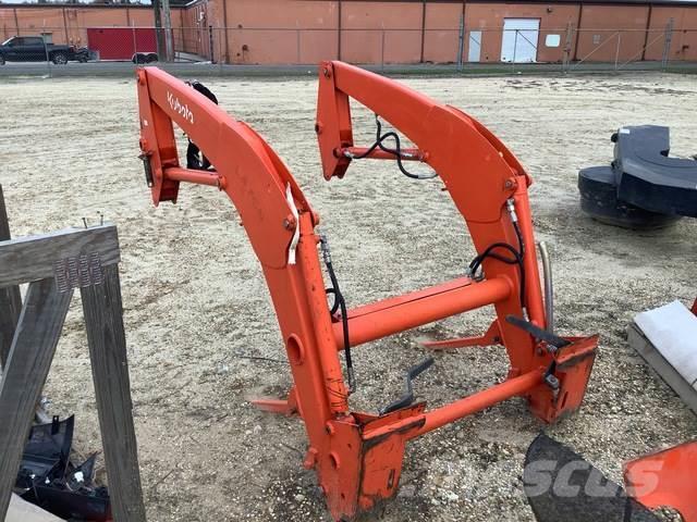 Kubota LA765 Otros