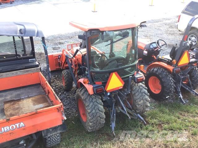 Kubota LX2610HSDC Tractores compactos