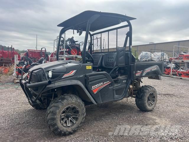 Kubota RTVXG850SLAS21 Maquinarias para servicios públicos