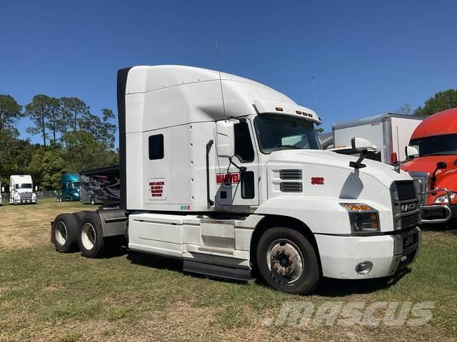 Mack ANT64T Camiones tractor