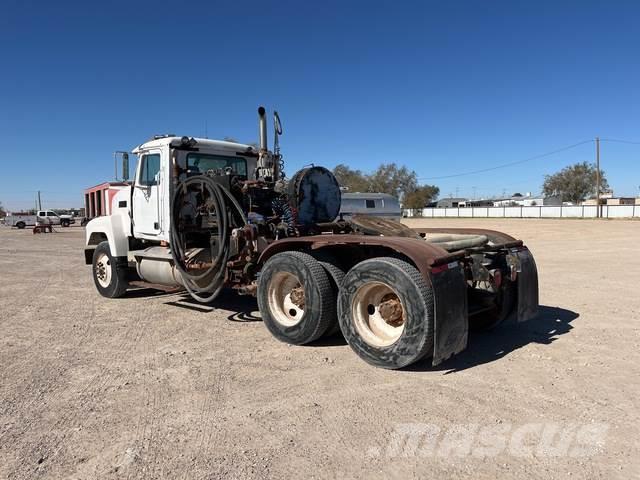 Mack CH613 Otros