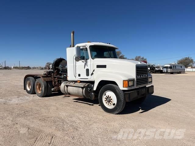 Mack CH613 Otros