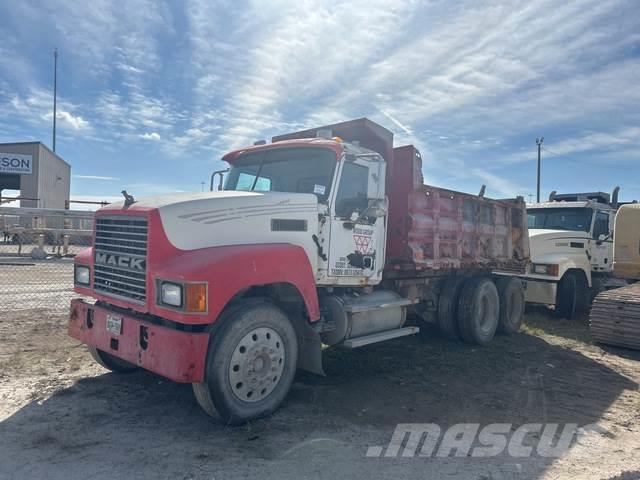 Mack CHN613 Bañeras basculantes usadas