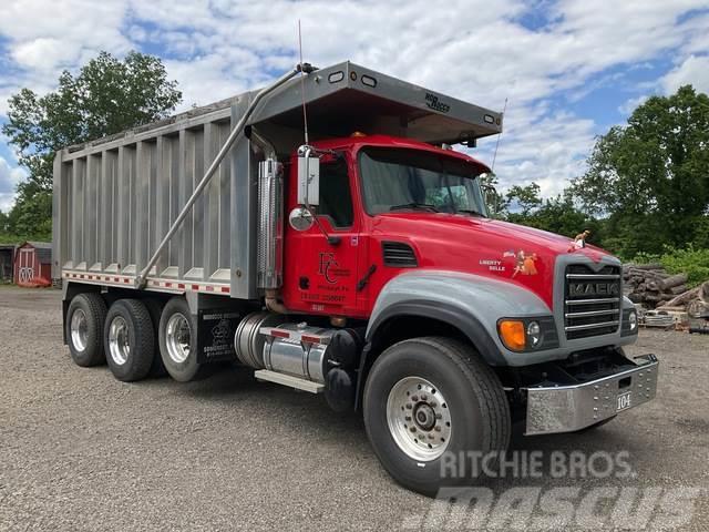 Mack CV713 Bañeras basculantes usadas