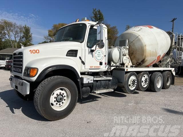 Mack CV713 Otros camiones