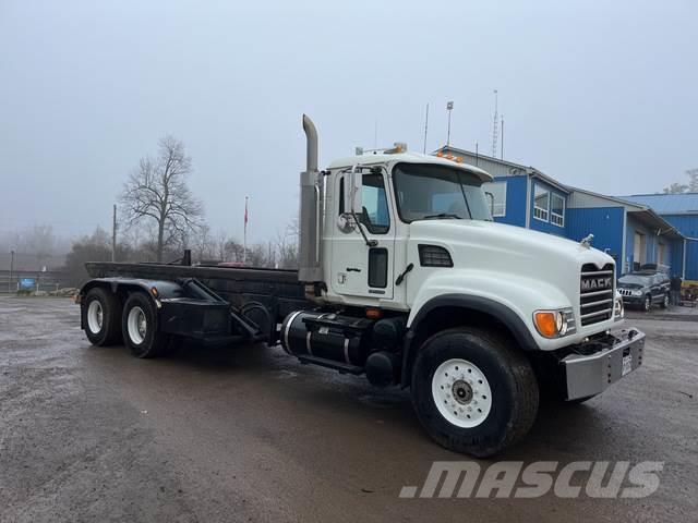 Mack CV713 Camiones portacubetas