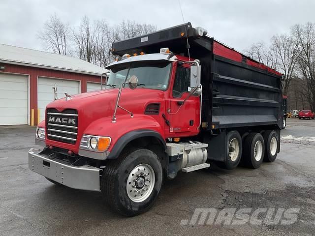 Mack CV713 Bañeras basculantes usadas