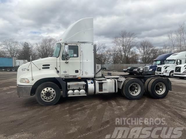 Mack CXU613 Camiones tractor