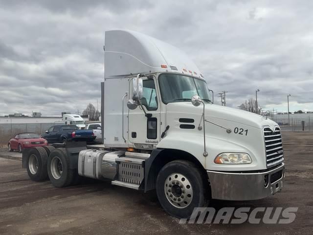 Mack CXU613 Camiones tractor