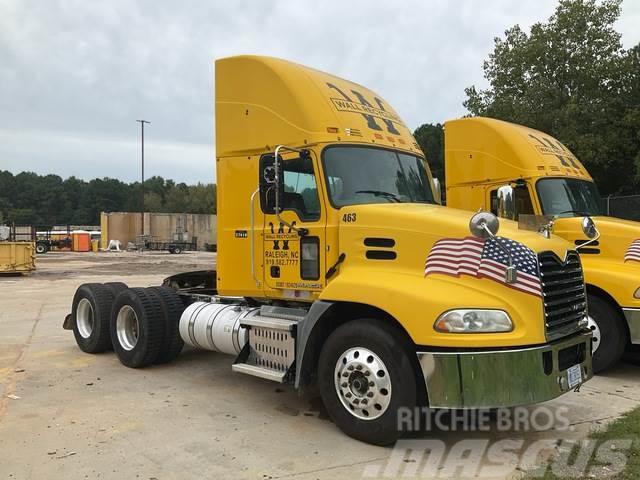 Mack CXU613 Camiones tractor