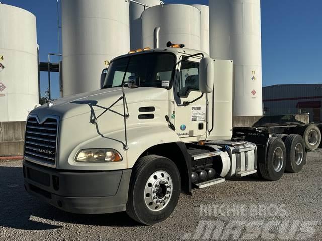 Mack CXU613 Camiones tractor