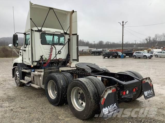 Mack CXU613 Camiones tractor