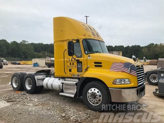 Mack CXU613 Camiones tractor