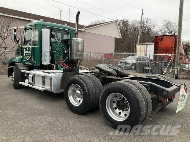 Mack CXU613 Camiones tractor