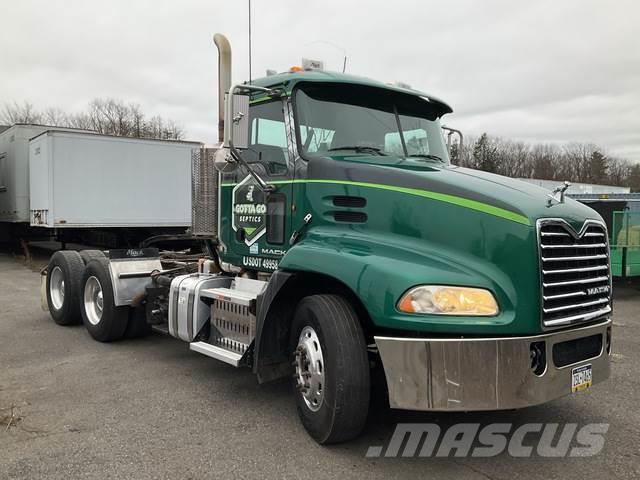 Mack CXU613 Camiones tractor