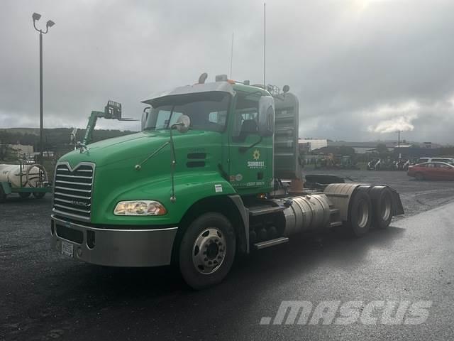 Mack CXU613 Camiones tractor