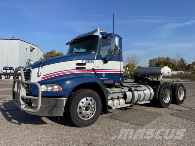 Mack CXU613T Camiones tractor