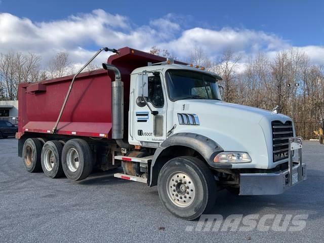 Mack Granite Bañeras basculantes usadas