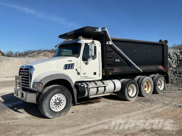 Mack GU713 Bañeras basculantes usadas