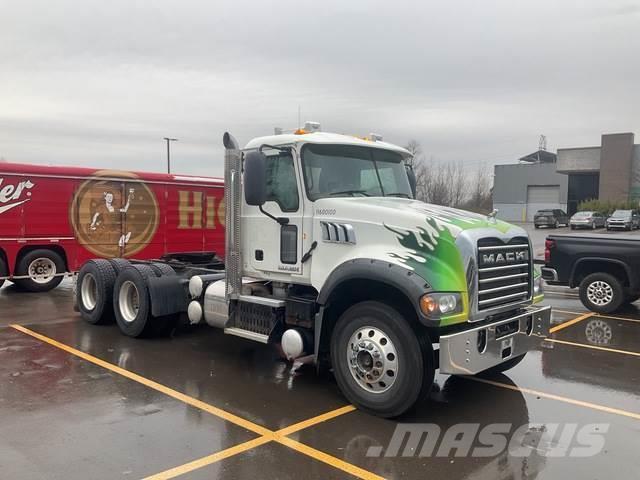 Mack GU713 Camiones tractor