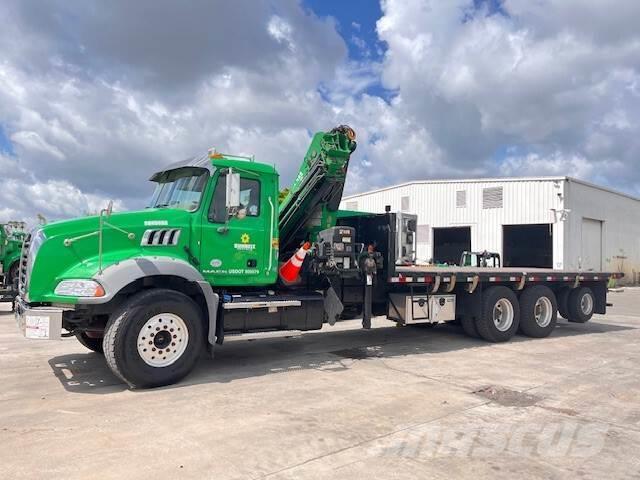 Mack GU813 Otros camiones