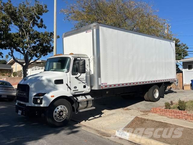 Mack MD Camiones con caja de remolque