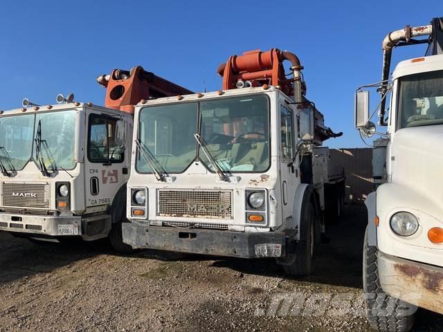 Mack MR690S Bombas de concreto