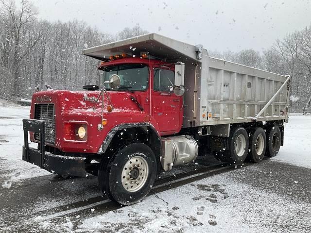 Mack RB688S Bañeras basculantes usadas