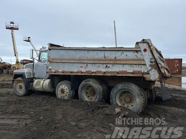 Mack RD688S Bañeras basculantes usadas