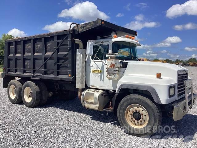 Mack RD688S Bañeras basculantes usadas