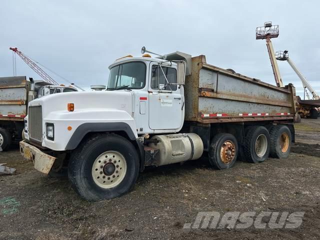 Mack RD688S Bañeras basculantes usadas