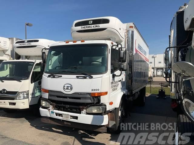 Nissan 3300 Camiones con temperatura controlada