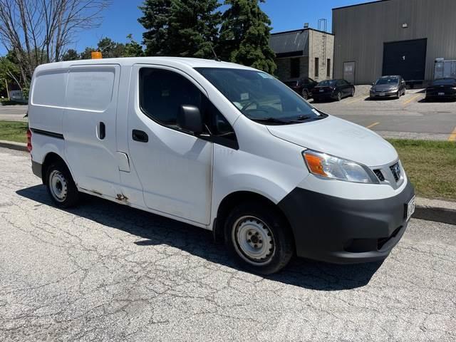 Nissan NV200 Furgonetas cerradas