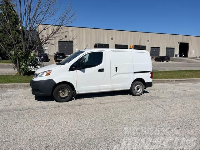 Nissan NV200 Furgonetas cerradas