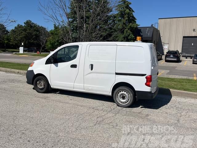 Nissan NV200 Furgonetas cerradas