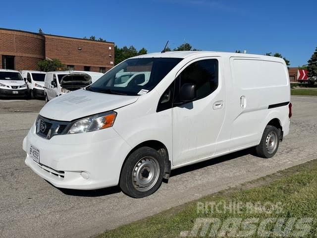 Nissan NV200 Furgonetas cerradas