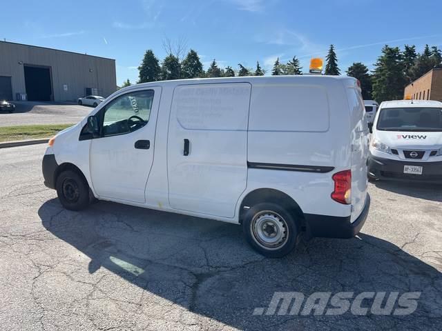 Nissan NV200 Furgonetas cerradas