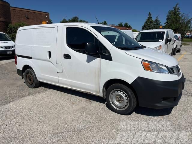 Nissan NV200 Furgonetas cerradas