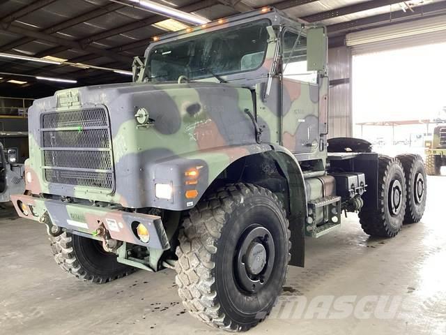 Oshkosh AMK31 Camiones tractor