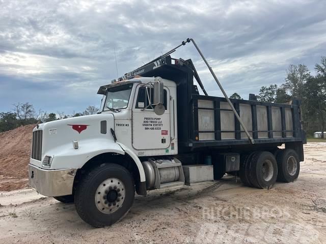 Peterbilt 330 Bañeras basculantes usadas