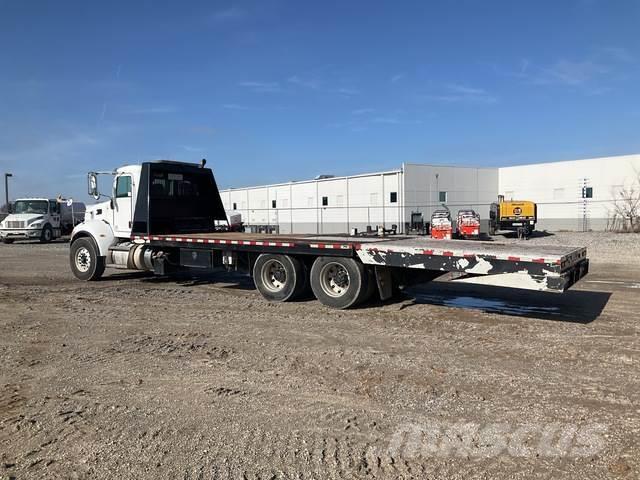 Peterbilt 348 Camiones de cama baja