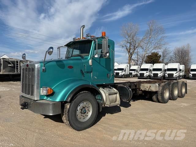 Peterbilt 365 Cabinas