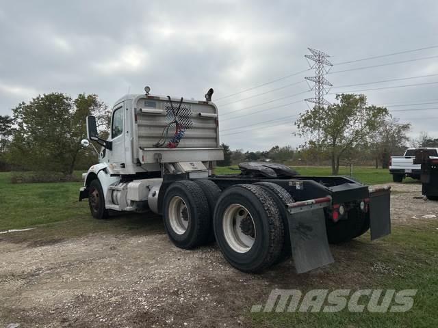 Peterbilt 567 Camiones tractor