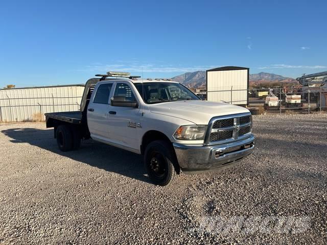 RAM 3500 Camiones de cama baja