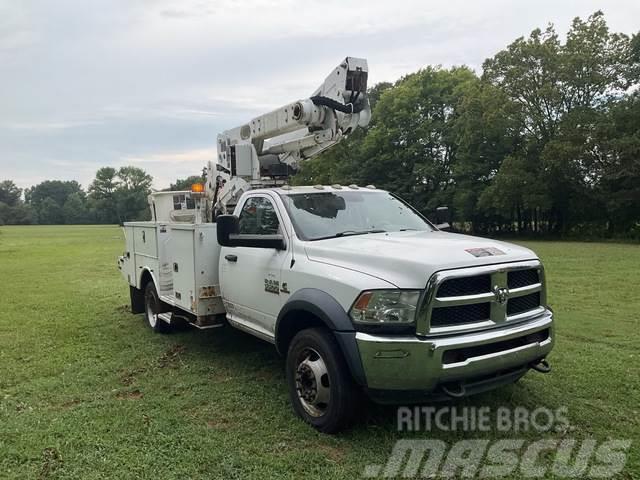 RAM 5500 Plataformas sobre camión