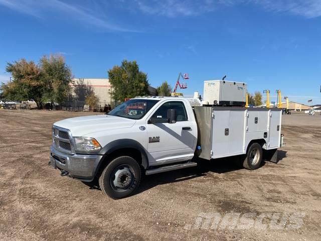 RAM 5500 Caja abierta/laterales abatibles