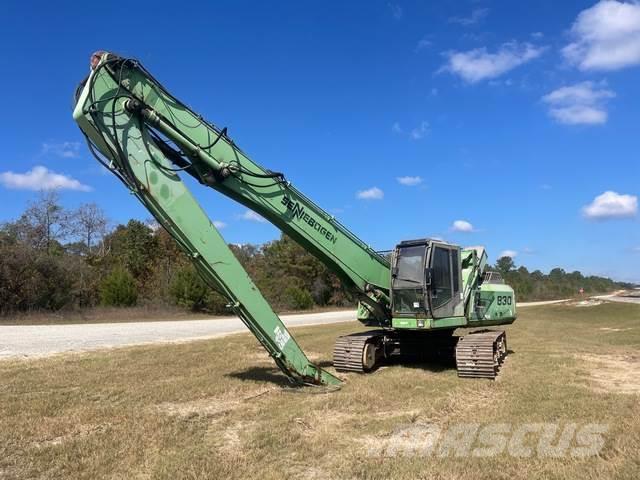 Sennebogen 830R Manejadores de residuos industriales