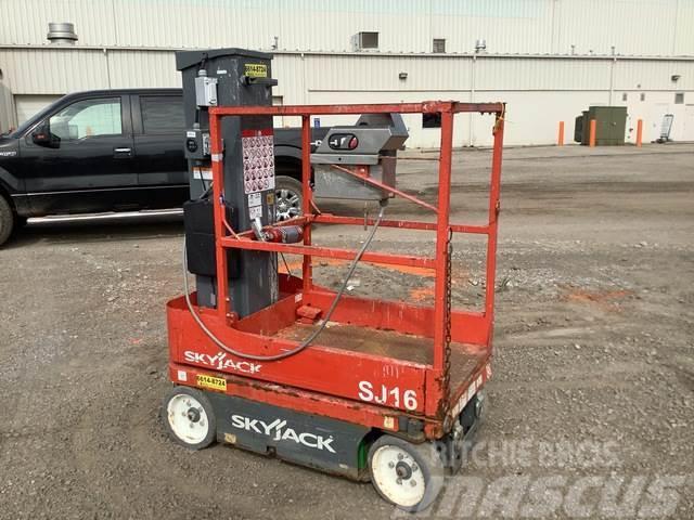 SkyJack SJ16 Plataformas con jaula de elevación