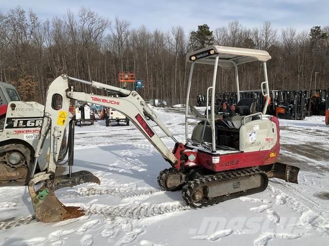 Takeuchi TB216 Excavadoras sobre orugas