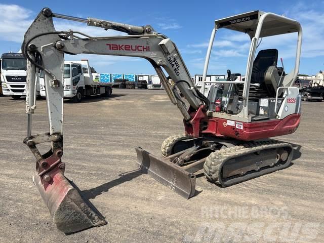 Takeuchi TB228 Miniexcavadoras